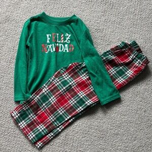 NWOT Kids Green and Red 'Feliz Navidad' Pajama Set